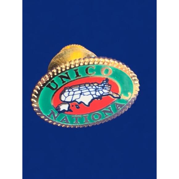 Unico Internationl Lapel Pin .7 Inch Oval Red Green - Picture 1 of 4